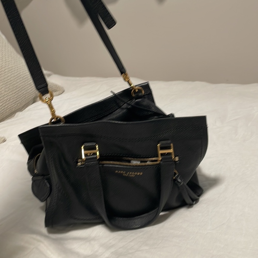 Marc Jacob’s Black crossbody medium purse - Picture 5 of 6